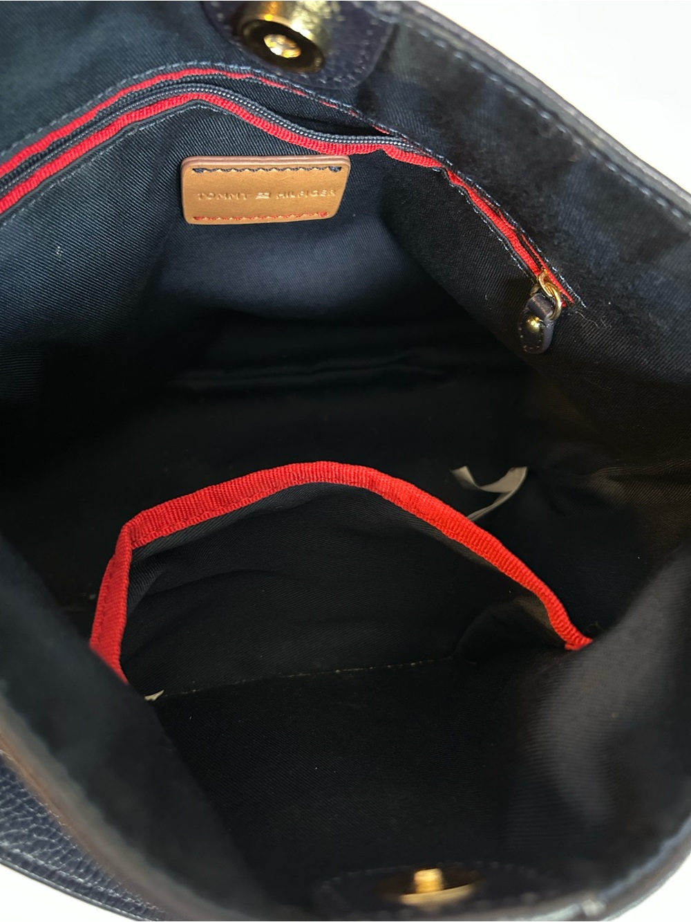 NWT Tommy Hilfiger Genuine Navy Leather Shoulder Bag with Gold-Tone Hardware - Picture 4 of 11